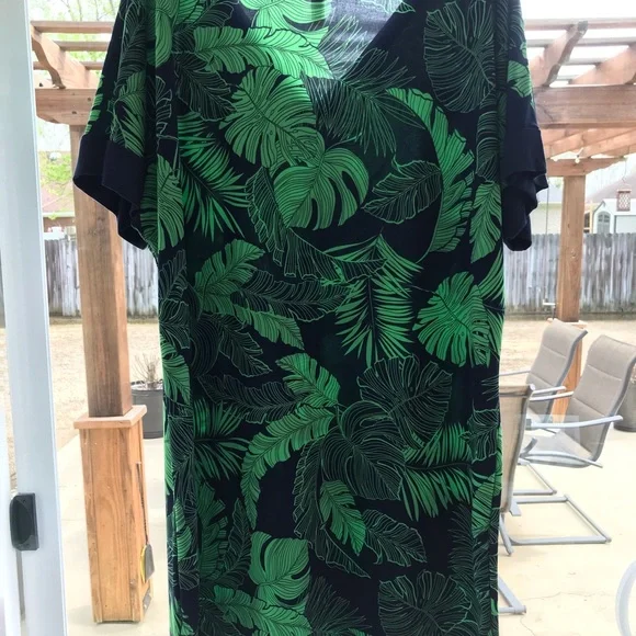 Tropical Green Leaf Print Dress - Picture 4 of 4